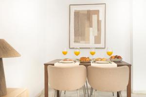 Las Columnas de Hércules - Great location!