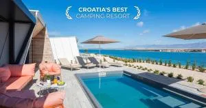 Aminess Style Glamping Villas & Holiday Homes Avalona - باغ