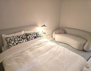 Stay Chic 황리단길 넓은숙소 룸3베드4에어컨4 에어랩