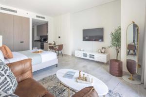 Frank Porter - Peninsula Five