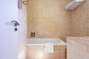 Hotels Hotel La Villa Sainte Valerie Adults Only : photos des chambres