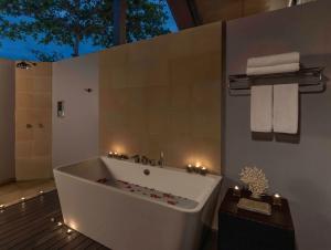 Dusit Thani Lubi Plantation Resort