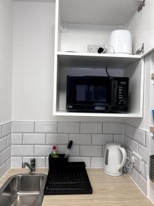 Modern Cosy Studio - Easy Access - Workspace - Parking