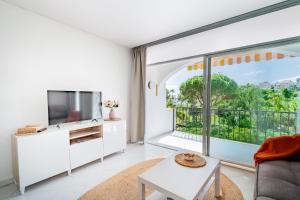 Monte B - Miraflores, Beach, Pools, Sea Views