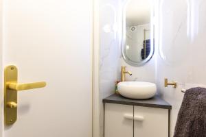 Studio élégant esprit Loft avec AC