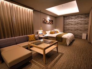 HOTEL The KAISER -全室人工ラドン温泉-