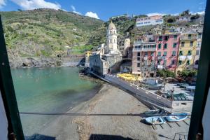 294 - Il Mare alla Finestra Apartment - VISTA MARE E SPIAGGIA, nel Cuore di Vernazza e delle Cinque Terre