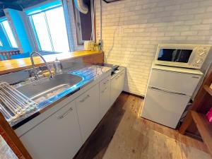 U House 4F ユーハウス 4F