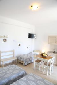 Quadruple Studio  room in Anais