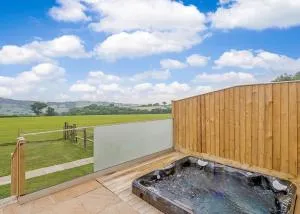 Larkshayes Cottages - Hawley Bottom