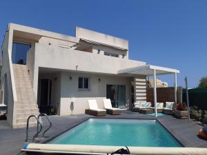 Sete Villa familiale avec piscine en Bord de mer