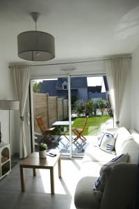 house for 2 people with garden