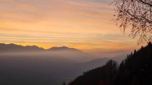 Ferienhaus mit Bergblick auf die Kremsmauer - ruhig und hundefreundlich