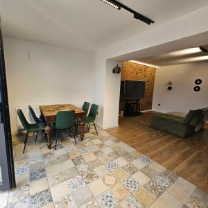 Niabi 3BDR Villa with pool