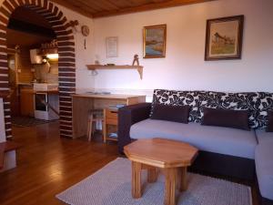 Fairytale Cottage - Peaceful Getaway Near Bled