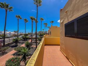 Lightbooking Oasis Royal Corralejo F311