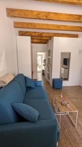 Studio cosy neuf calme -Parking Terrasse privée Piscine 5mn Gare TGV Aix et ZA Aix la Duranne 15 mn Aéroport Marseille - 3hvězdičkové hotely ve městě Cabries