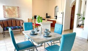 Romantic large apartment