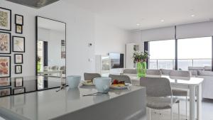 SUNSET CLIFFS dream apartment