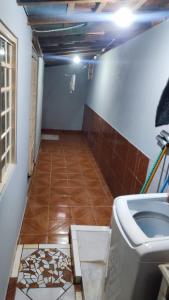 CASA ACONCHEGANTE e ESPAÇOSA