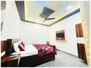 A PREMIUM HOTEL THE RAMA KRISHNA PALACE Near Shree Ram Janam BhoomiTemple - Ayodhya