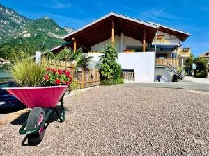 Appartement In Altenburg Mit Terrasse Und Wunderbarem Ausblick In Die Südtiroler Bergwelt - Castelvecchio