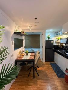Trendy 3BR Loft Condo along EDSA