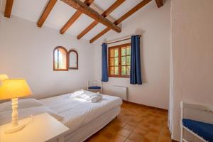 Ajoucadou - Vue sur le Cap Lardier