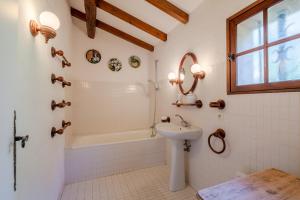 Ajoucadou - Vue sur le Cap Lardier