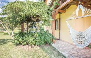 Awesome Home In S, Maria Di Ricadi Vv