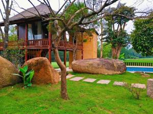 Moc Homestay & Villa