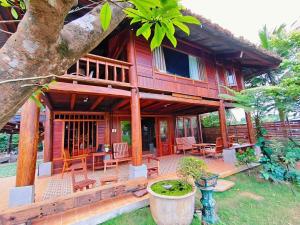 Moc Homestay & Villa