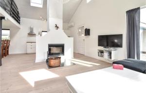 Three-Bedroom Holiday Home In Otterup