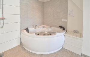 Three-Bedroom Holiday Home In Otterup