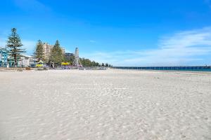 Pier 108 Glenelg