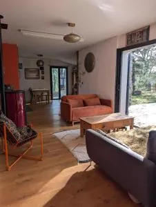 House surrounded by nature - Mons