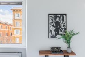 Trastevere Modern 4BR 4baths, WIFI, AC, custom kitchen, living room