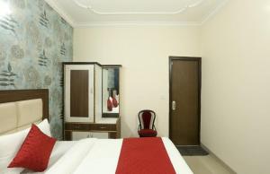 Transit Stay Near IGI Airport