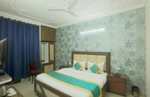 Transit Stay Near IGI Airport