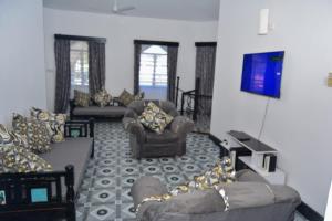 Maskani Holiday Home