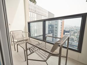 UH FLAT Signature GANGNAM