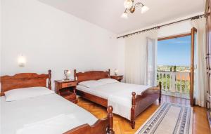 Cozy Apartment In Barbat With Kitchen