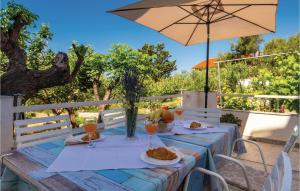 Cozy Apartment In Barbat With Kitchen