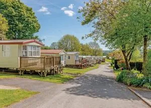 Noble Court Holiday Park - Llandissilio