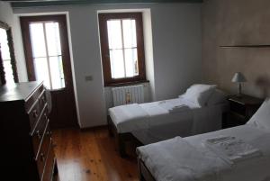 The Olive House, Garden and Pool