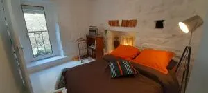 Appartement quartier des Halles - 洛克罗南