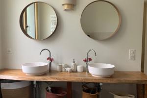 Maisons de vacances O mon beau refuge T2 - 75m2 : photos des chambres