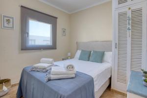 Can Gabriel close to the sea