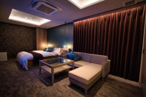 HOTEL The KAISER -全室人工ラドン温泉-