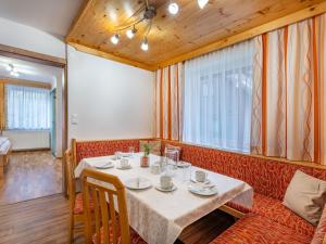 Apartment Ferienglück by Interhome